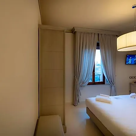 Elda Boutique 3*