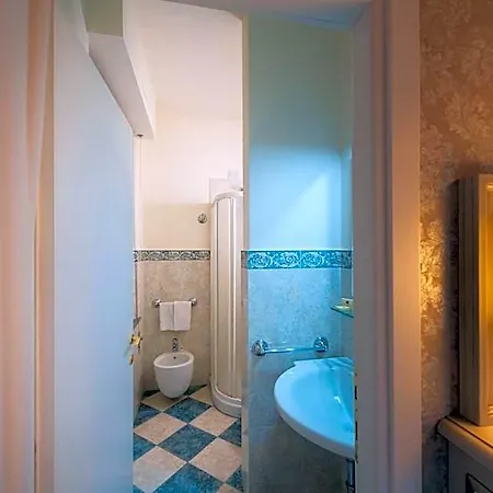 Elda Boutique Hotel 3*